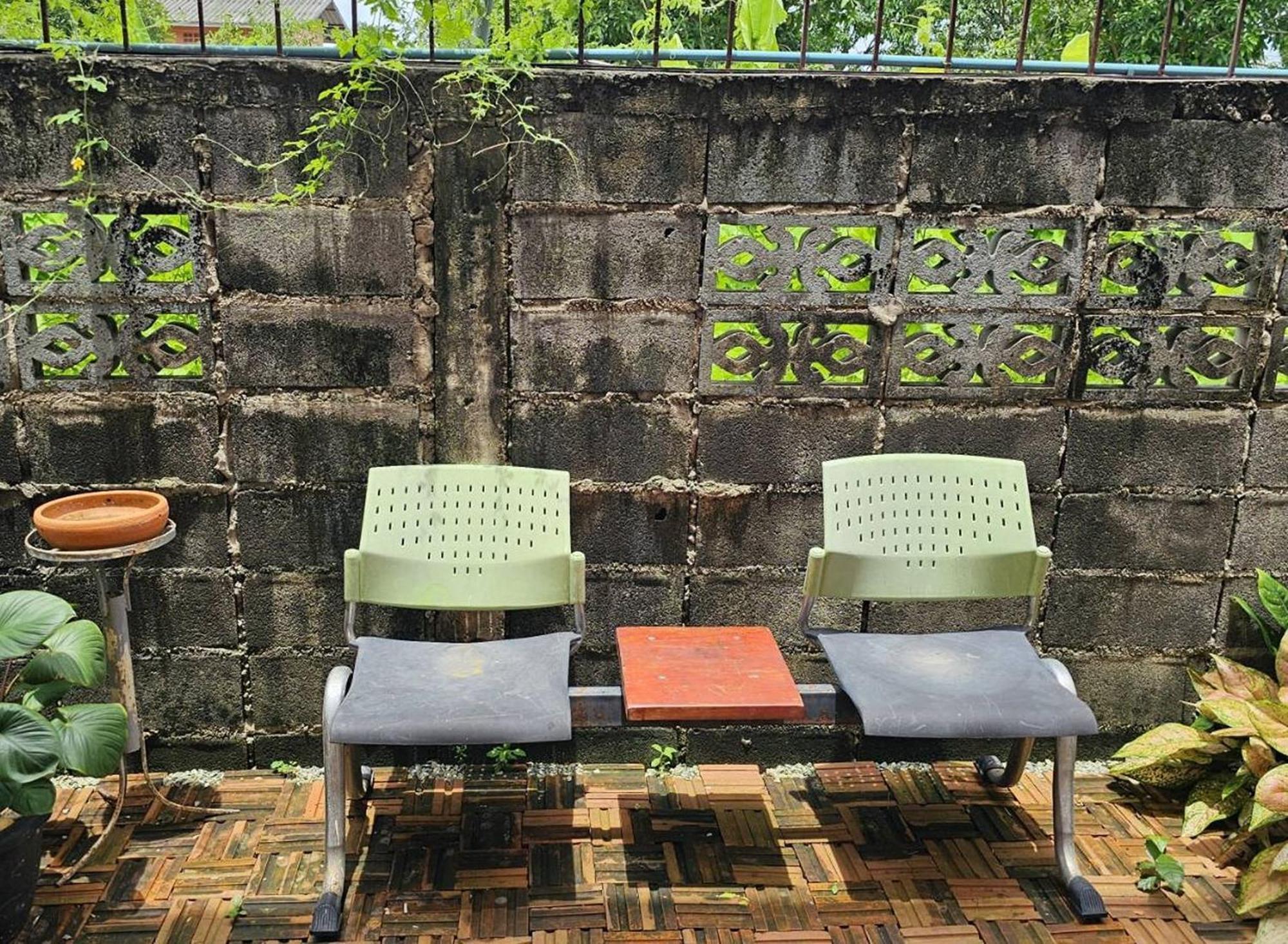 Nipatra Homestay Bangkok Exterior photo
