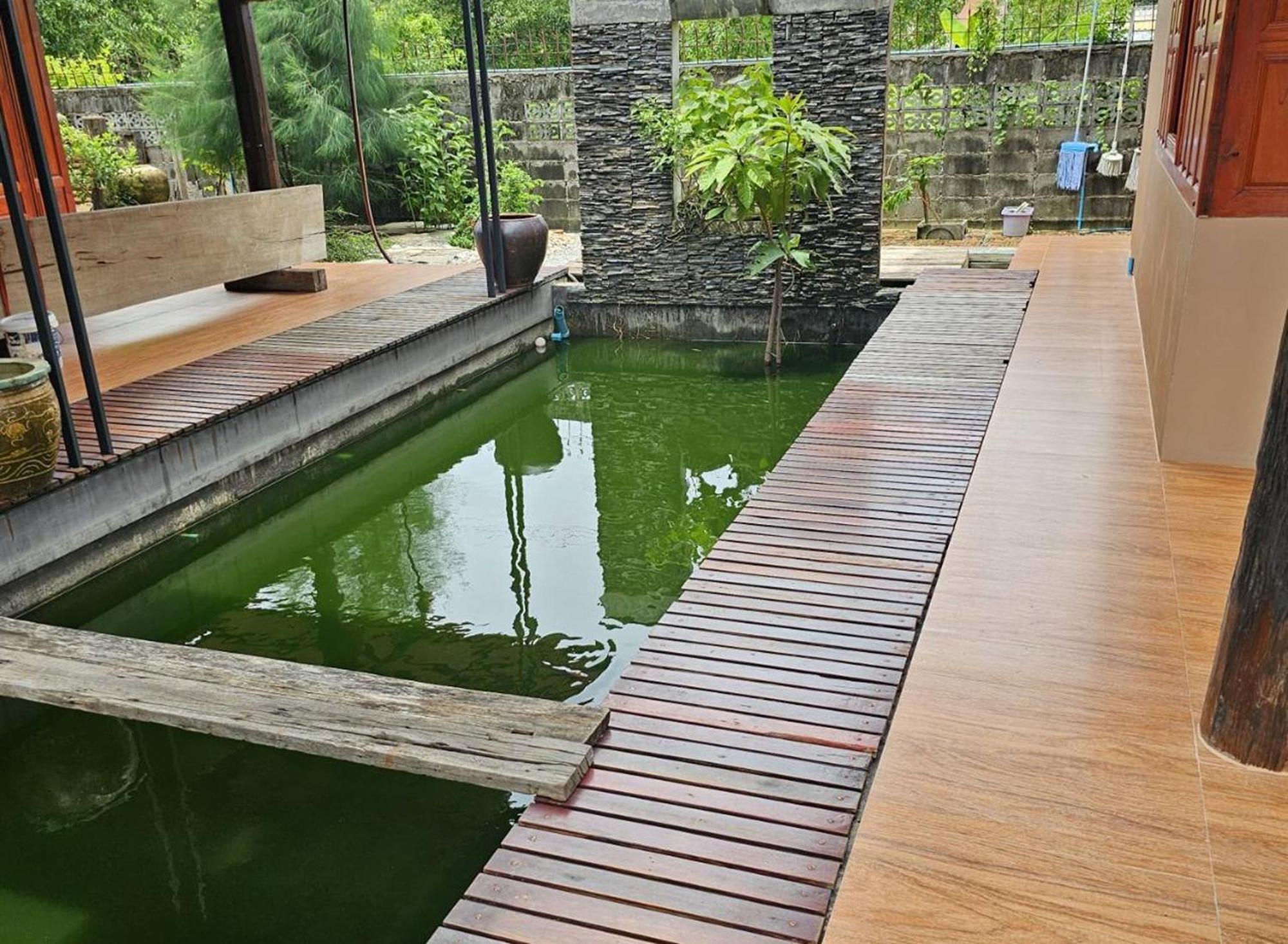 Nipatra Homestay Bangkok Exterior photo